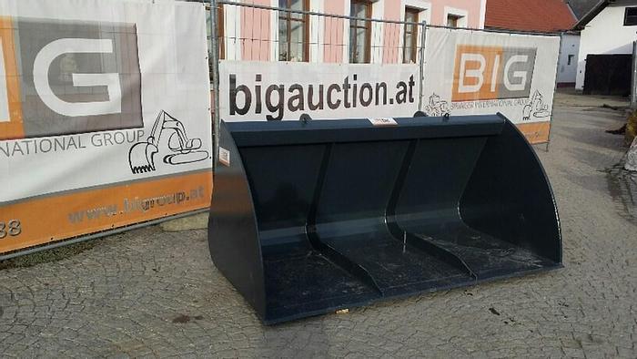 Volumenschaufel 220 cm passend zu Bobcat Teleskoplader Aufnahme