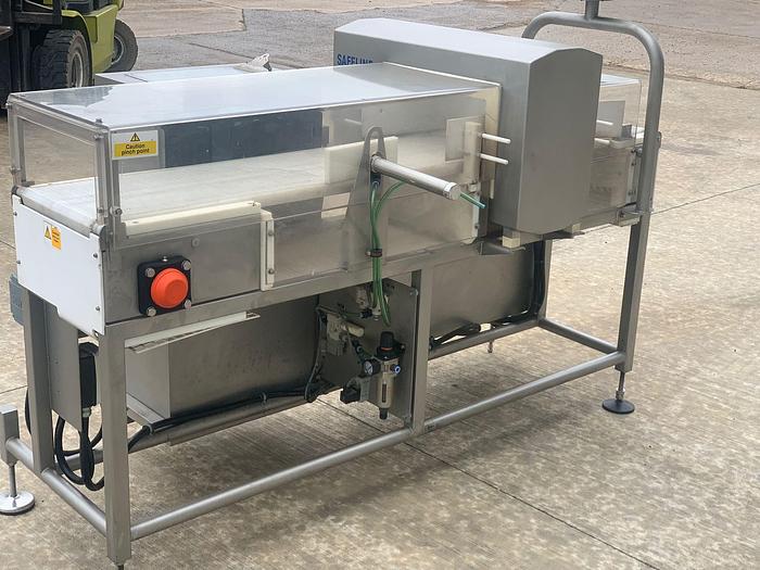 Used Safeline Mettler-Toledo Metal Detector with push-arm reject (runs Left to Right)