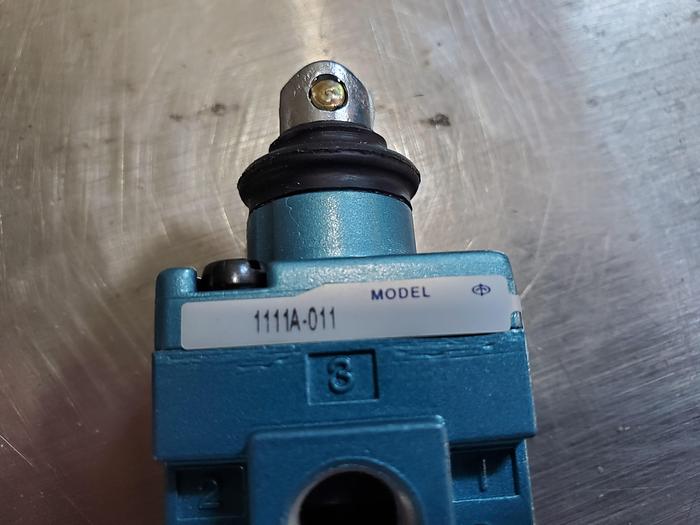 MAC Valves 1111A-011 (BRB2)
