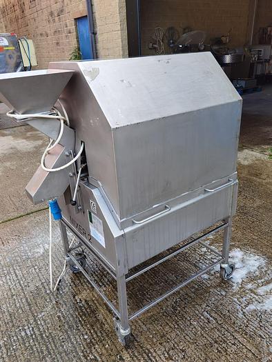 Used LINDOR MIXER