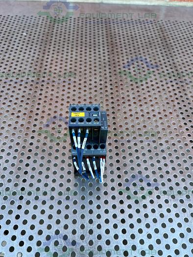 Used Siemens  3RH2131-1BB40 Contactor Relay
