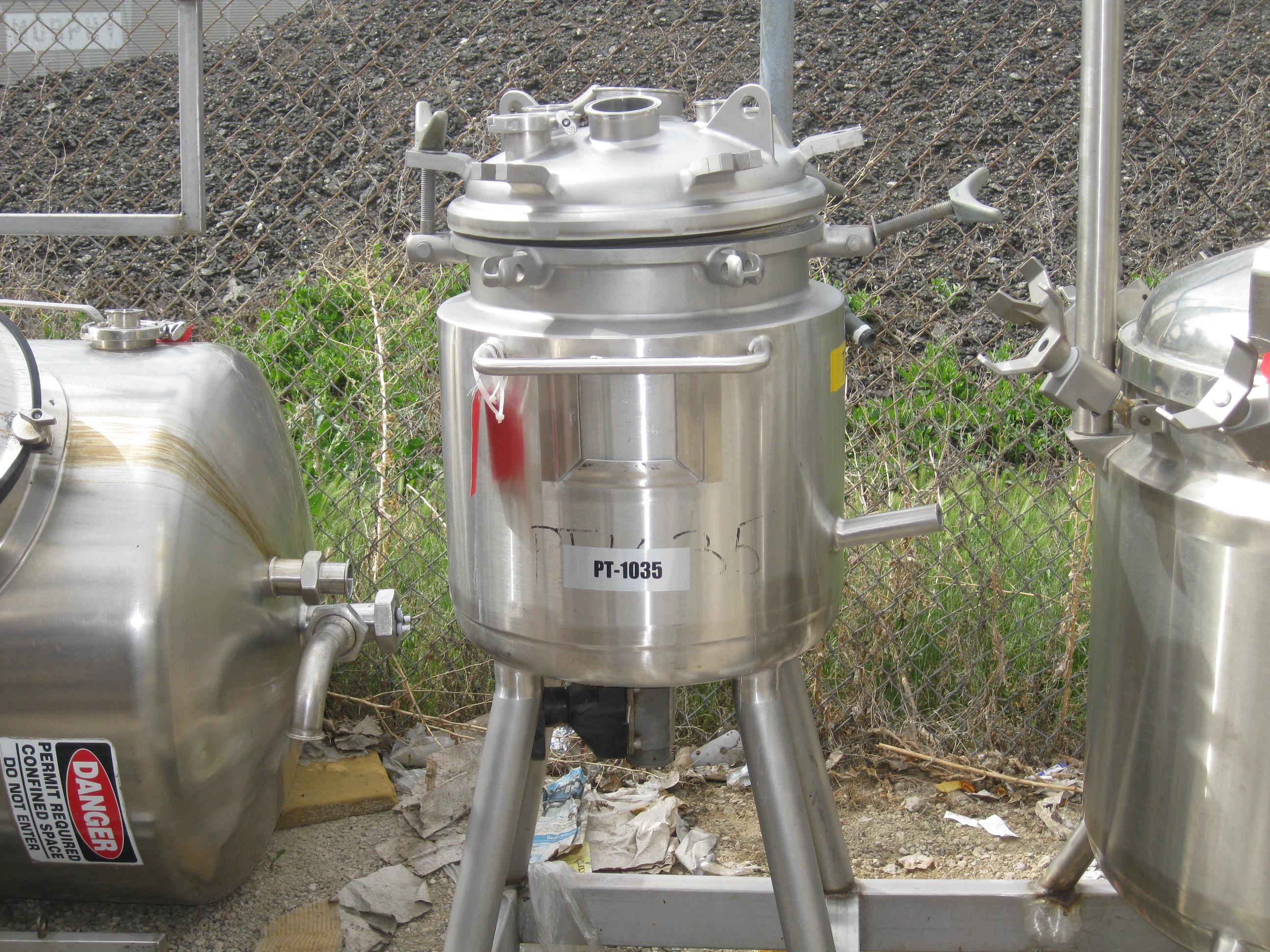 Used 60 GALLON SINGLE SHELL TANK.  PERMA-SAN MODEL 60-OVC SERIAL 25682-3