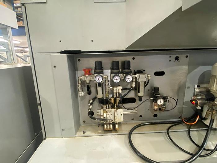 Used 2000 Mikron UCP 600 5 Axis Machining Center