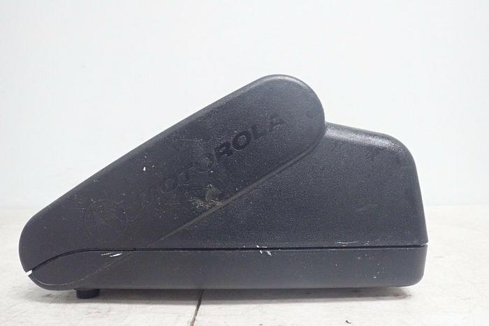 Used Motorola Impress WPLN4121BR 6 Slot Multi-Unit Adaptive Bank Charger