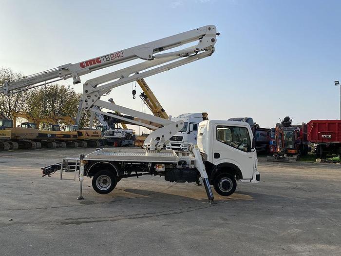 Used 2013 RENAULT MAXITY CON PIATTAFORMA CMC TB 240