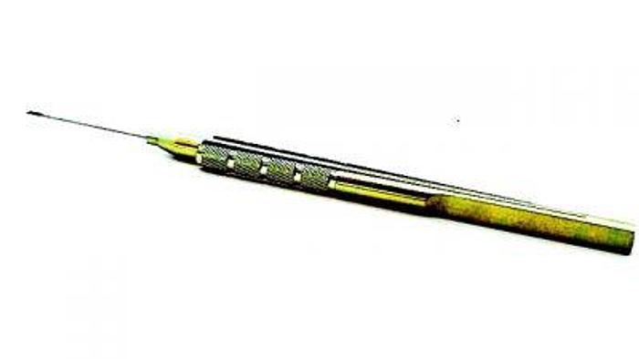 Used Ophthalmic Forceps Micro Gold Titanium Serrated WEISS 2002152
