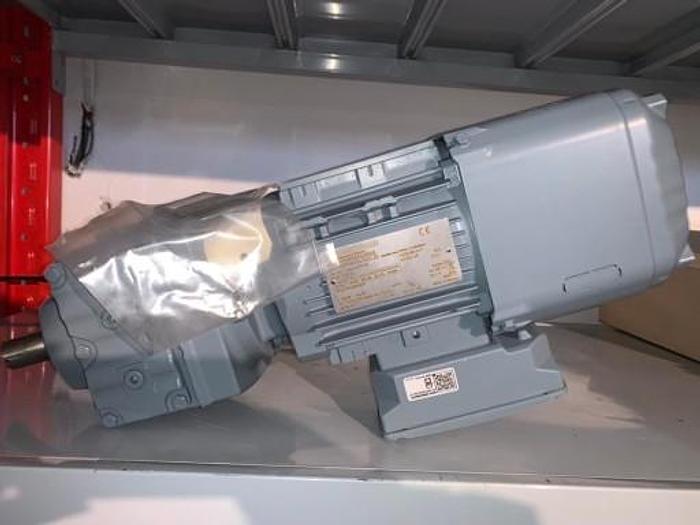 SEW Servomotor R37 DRN80MK4/BE05 500W