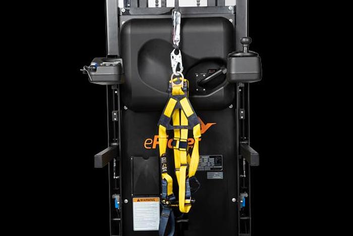 Electric Mid Level Order Picker