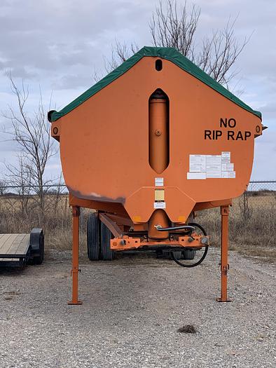 Used 2012 Clements 38 ft Starlite