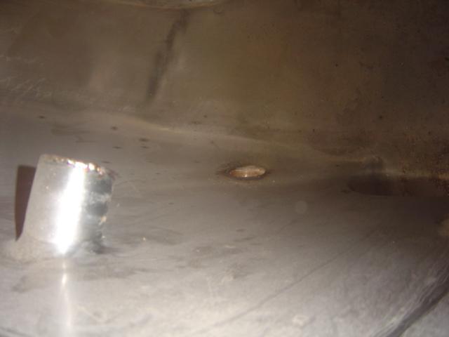 Usado 1200 GALLON STORAGE TANK WITH SPRAYBALL - AGITATION AVAILABLE