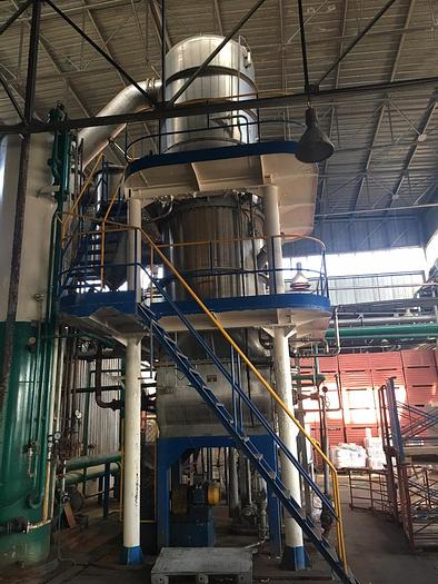 Used Linia do przerobu pomidorów na pastę pomidorową o wydajności 200 t świeżych pomidorów na dobę ze stacją wyparną 2-stopniową firmy MANZINI