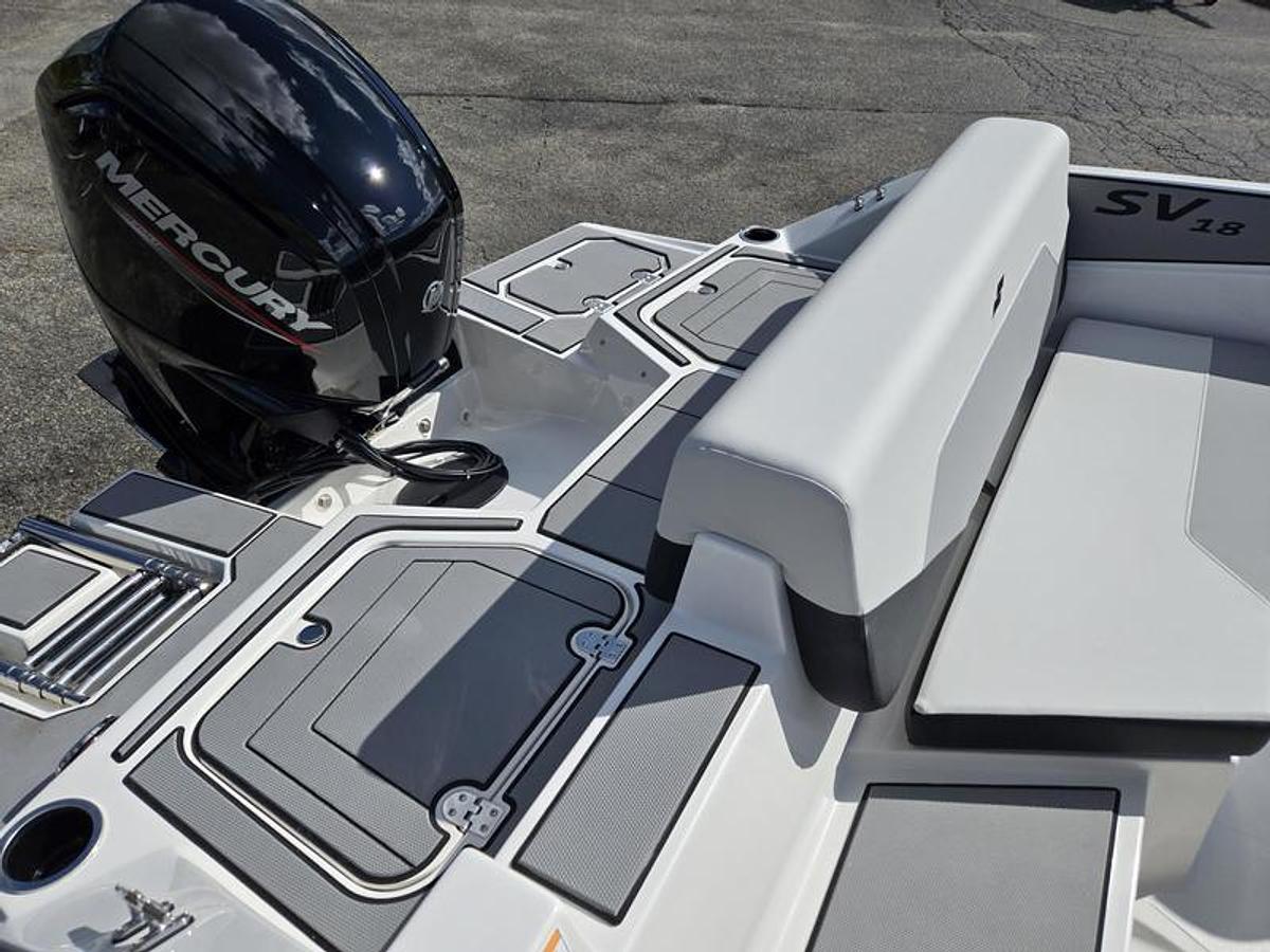 2026 Starcraft Marine SV18 OB