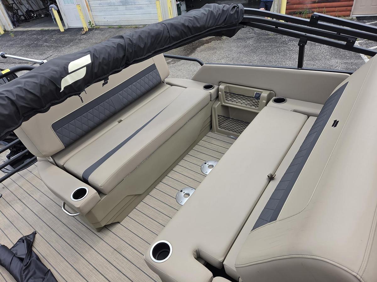 Used 2025 Starcraft Marine CX23DL