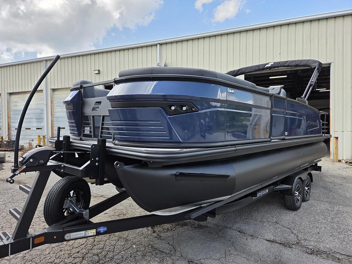 2027 Starcraft Marine SLS3QDH