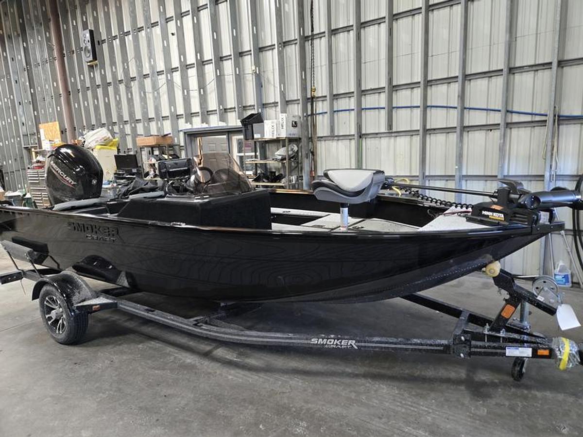 2026 Smokercraft Excursion 176 Pro SC