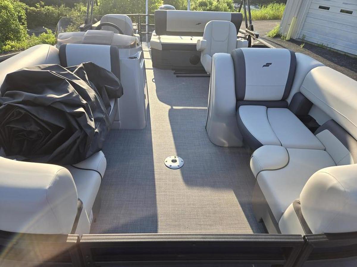 2026 Starcraft Marine EX22QDH