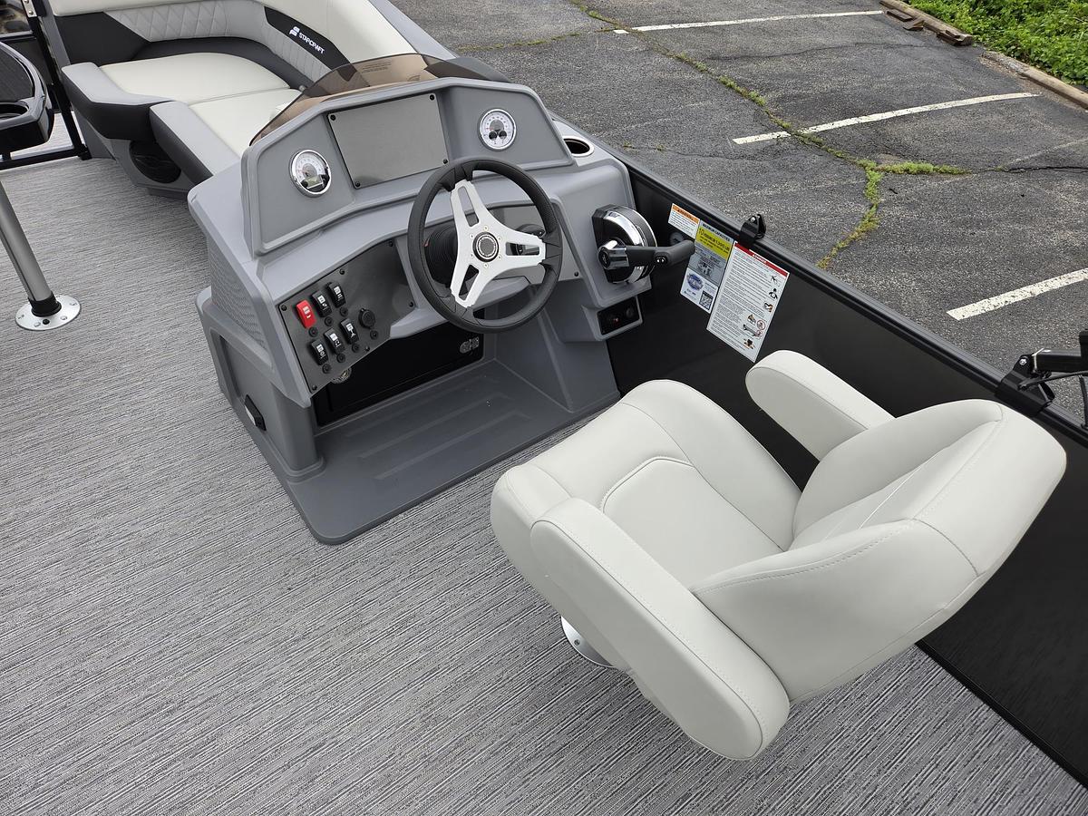 2027 Starcraft Marine VX22QDH