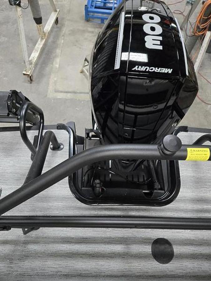 2026 Starcraft Marine SLS3QDH