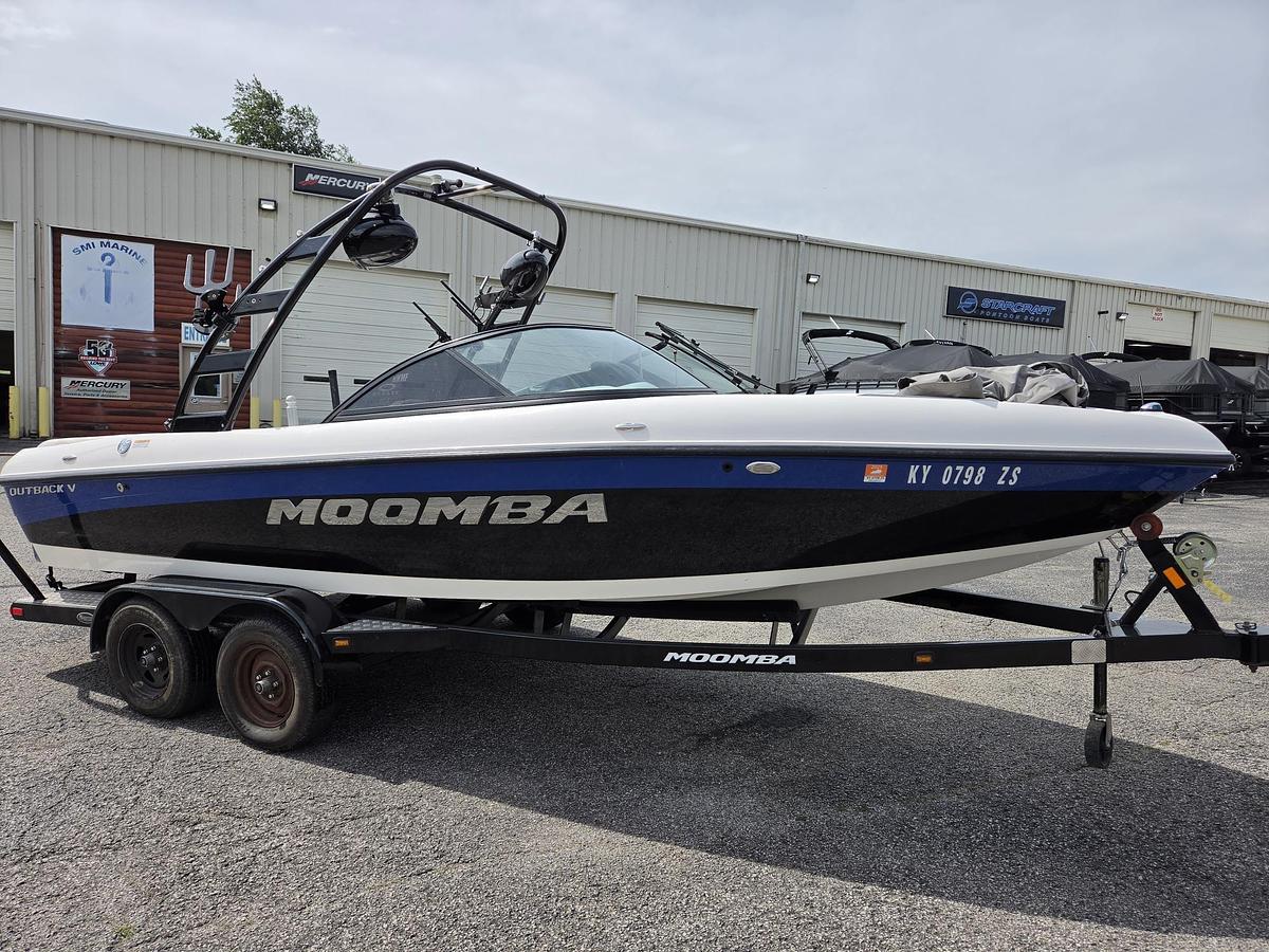Used 2012 Moomba Outback V
