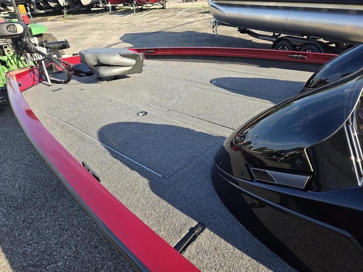 Used 2022 Lowe Stinger 198