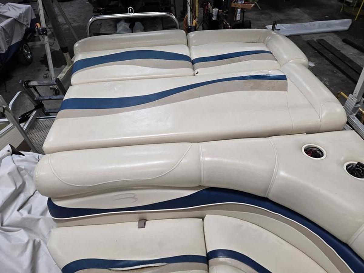 Used 2003 Bennington