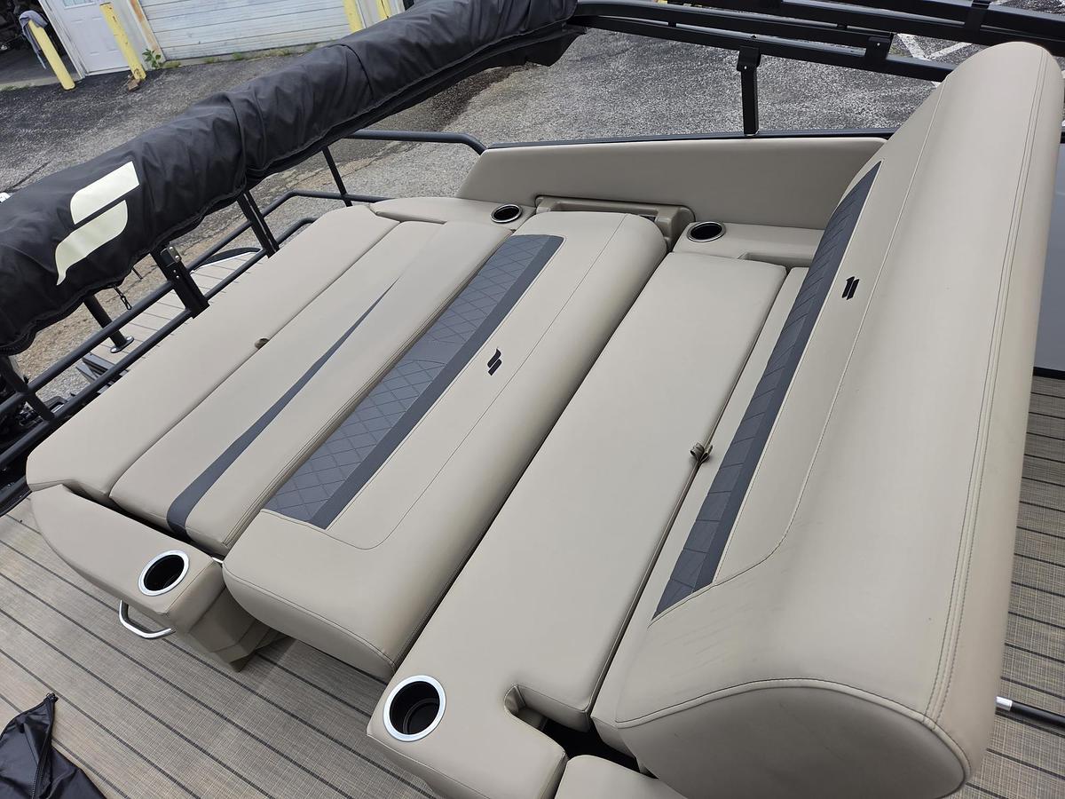 Used 2025 Starcraft Marine CX23DL