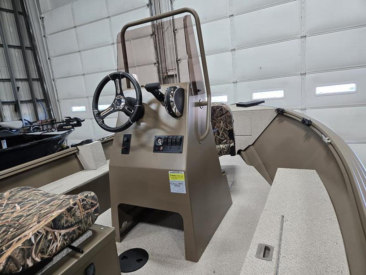 2026 Smokercraft Freedom 180 CC