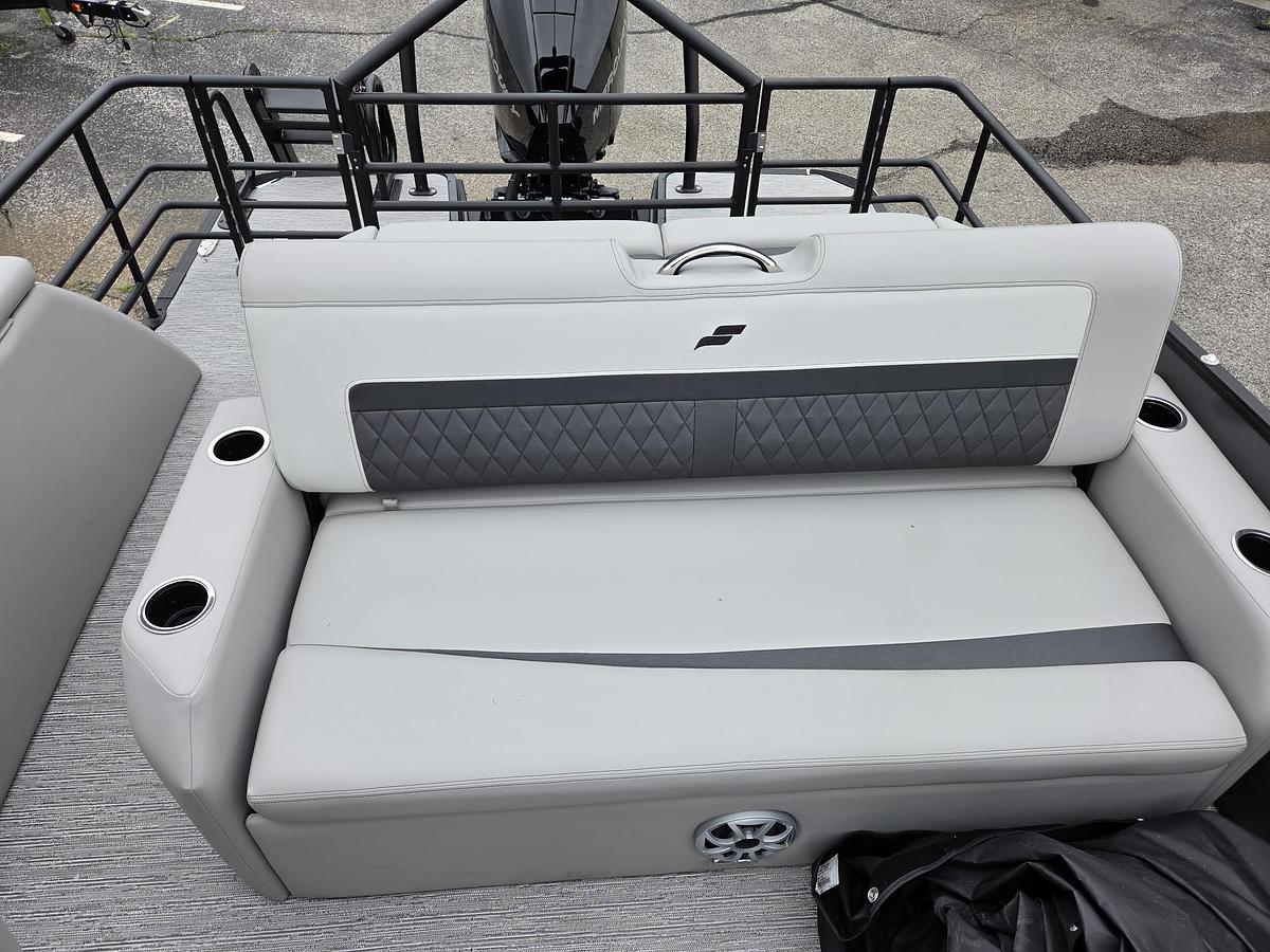 Used 2026 Starcraft Marine SLS3QDH