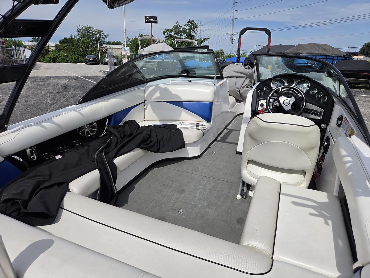 Used 2012 Moomba Outback V