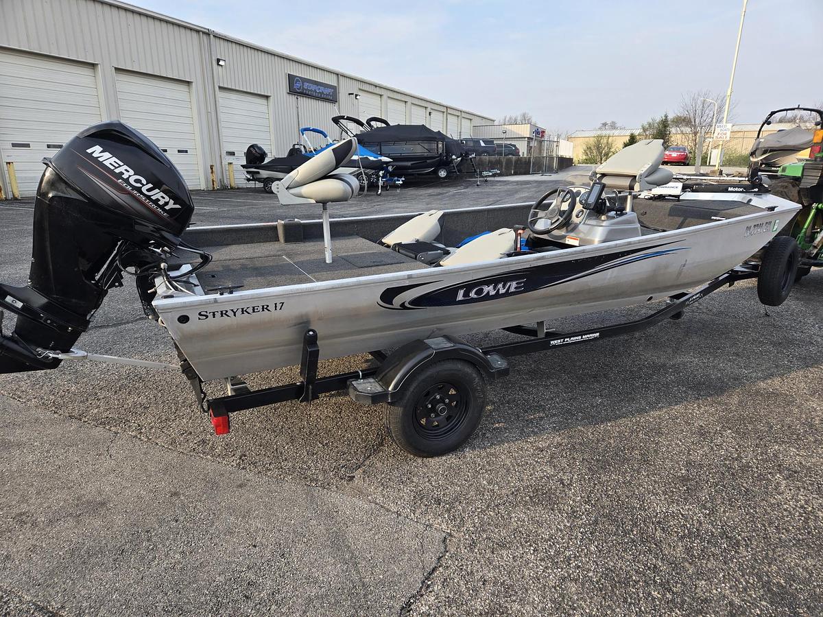 Used 2014 Lowe Stryker 17