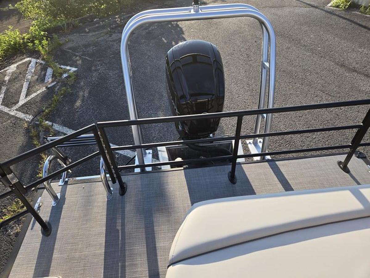 2026 Starcraft Marine EX22QDH