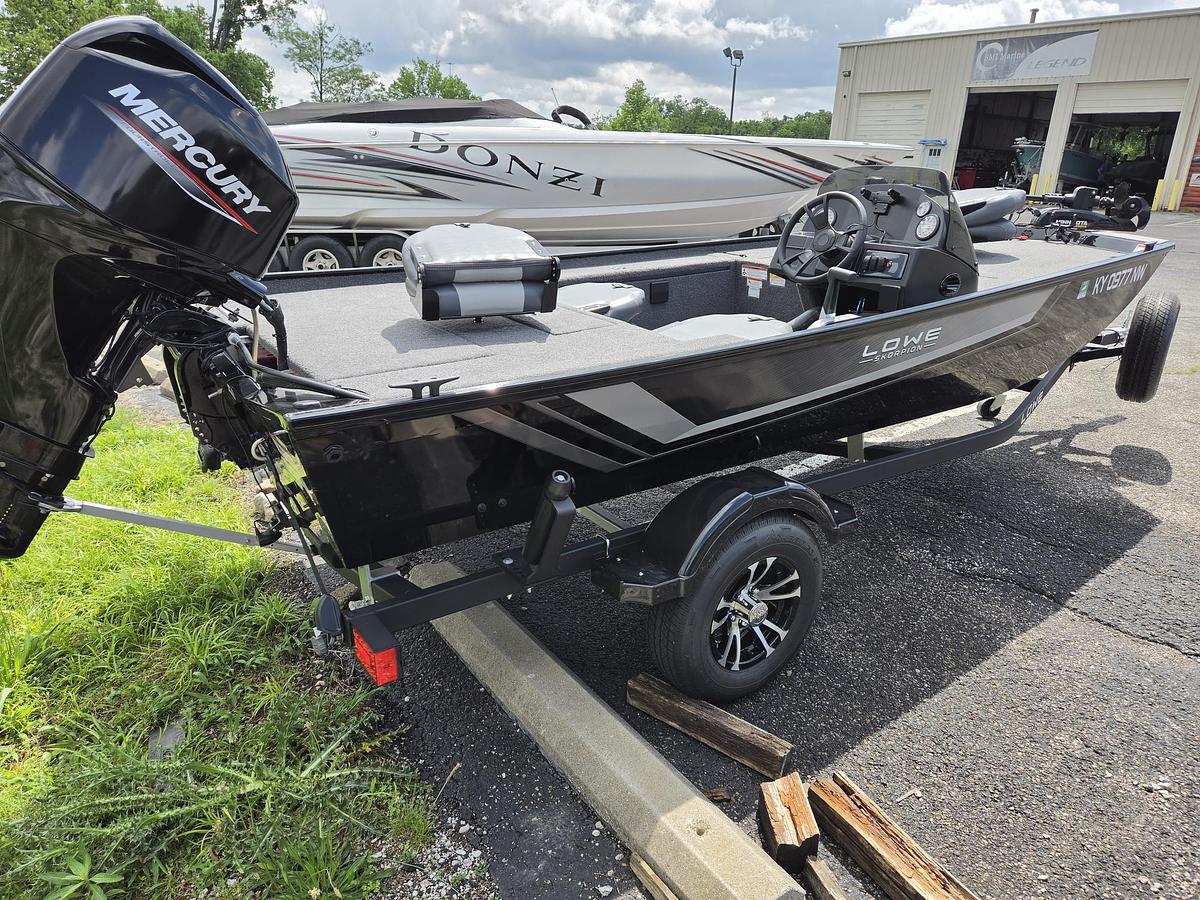 Used 2023 Lowe Skorpion 16