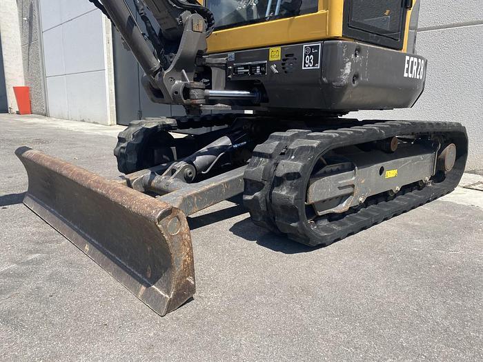 Usato 2013 VOLVO ECR 28