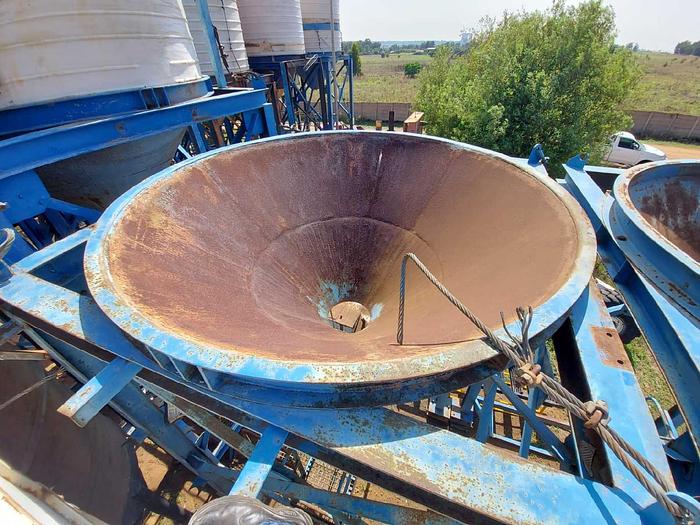 Used TANK STAND - USED CONDITION