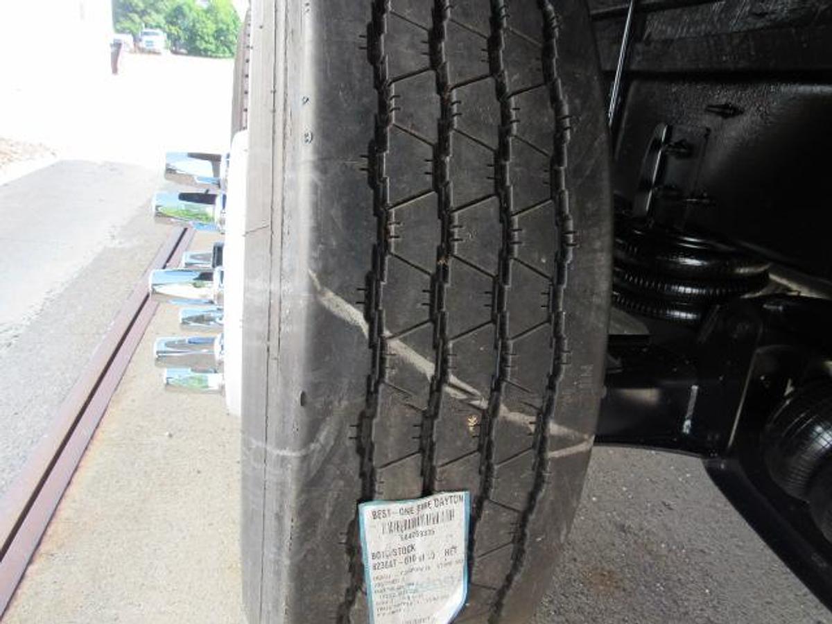 Used 2021 Kenworth T370 Flatbed Truck