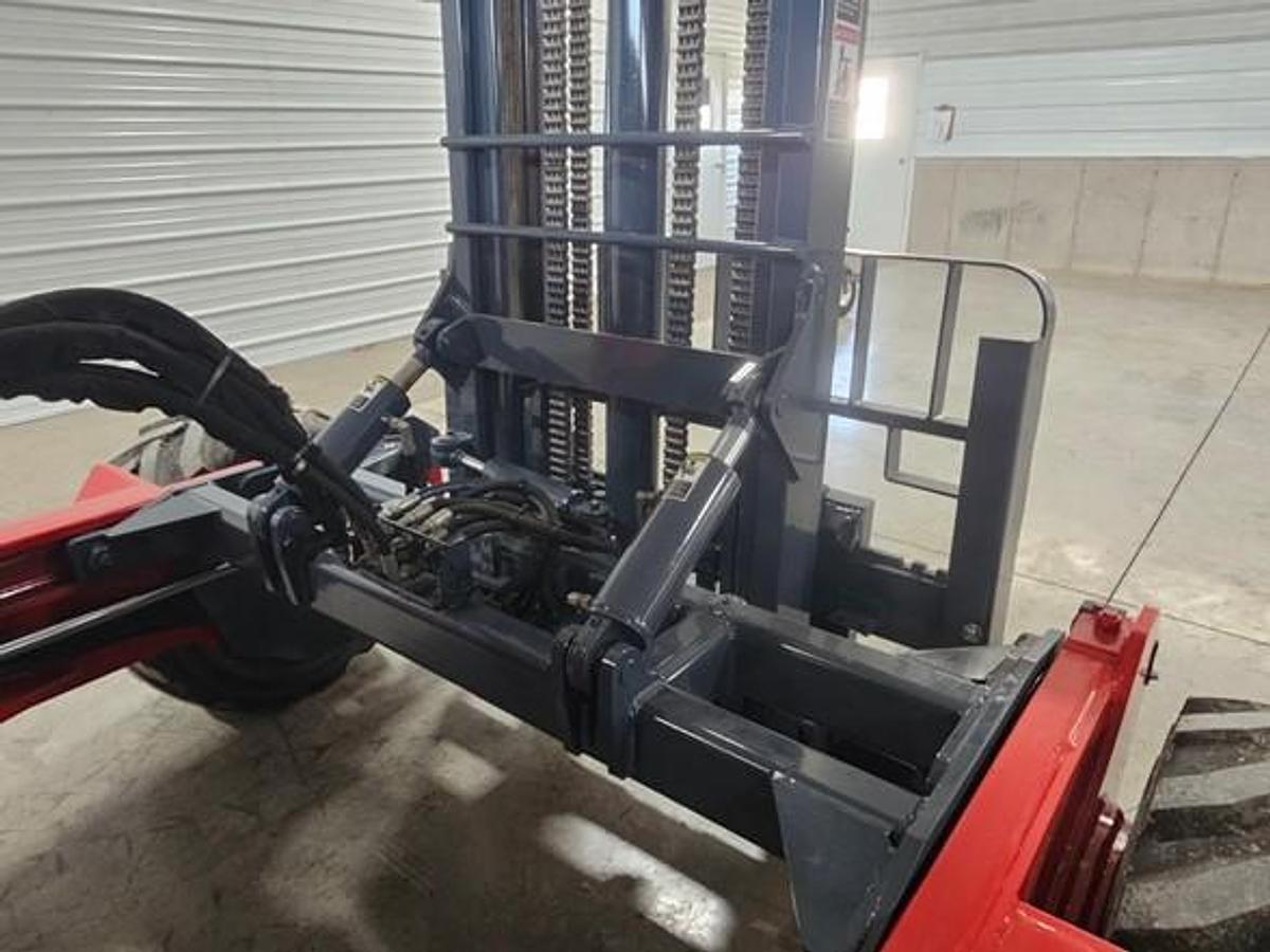 Used 2015 Moffett M8 70.3