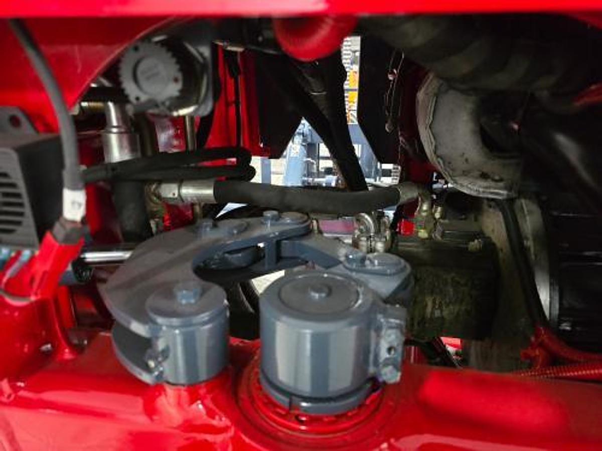 Used 2018 Moffett M8 55.3NX