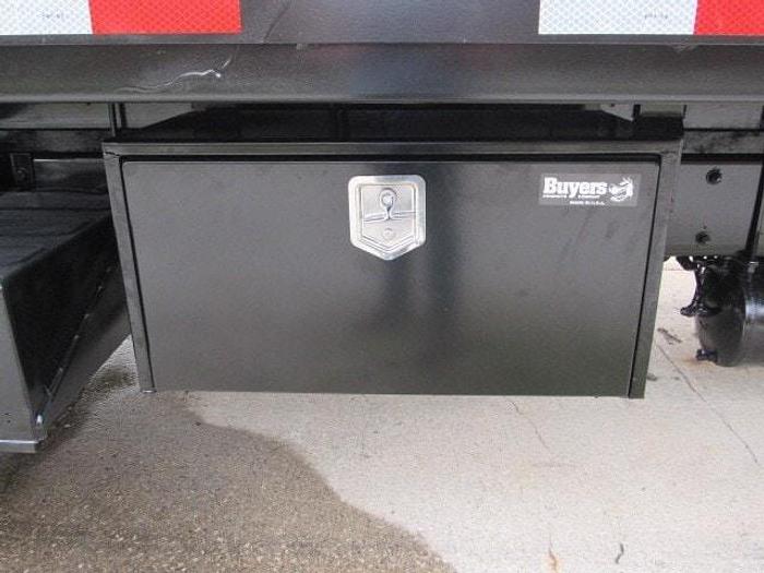 Used 2017 Freightliner M2 106