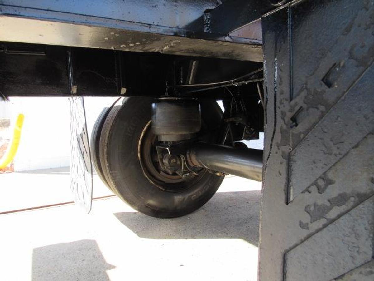 Used 2015 Utility 48' X 102 Princeton/Moffett Trailer