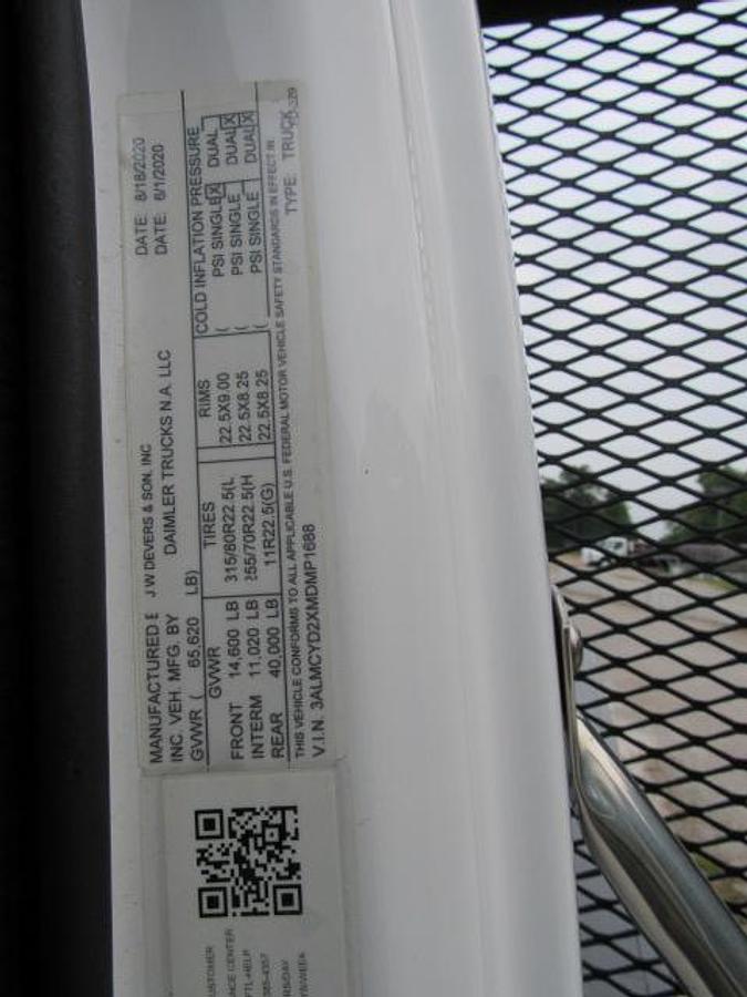 Used 2021 Freightliner M2 106