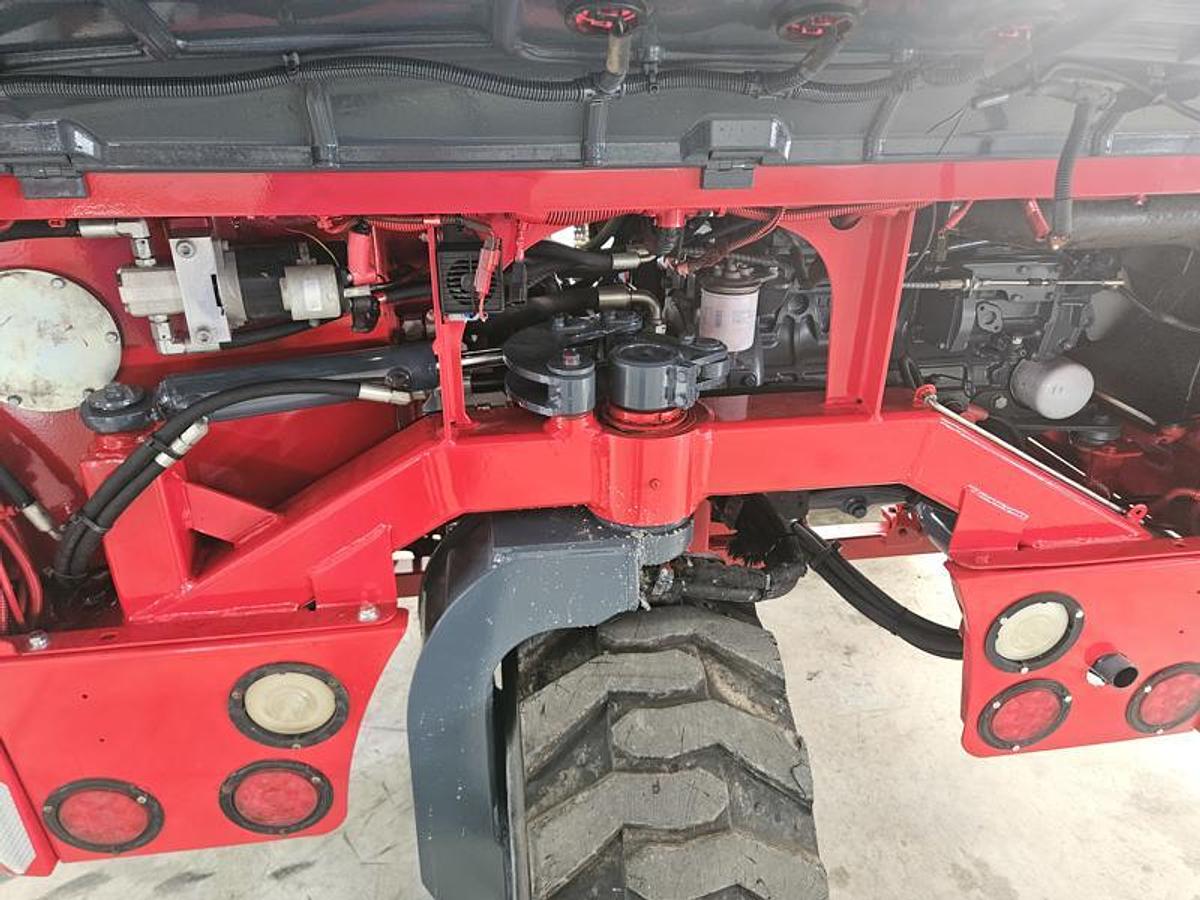 Used 2014 Moffett M55