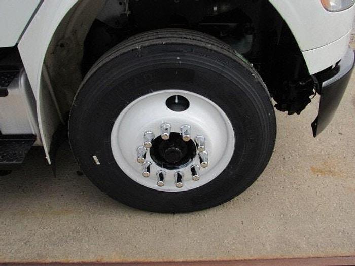 Used 2017 Freightliner M2 106