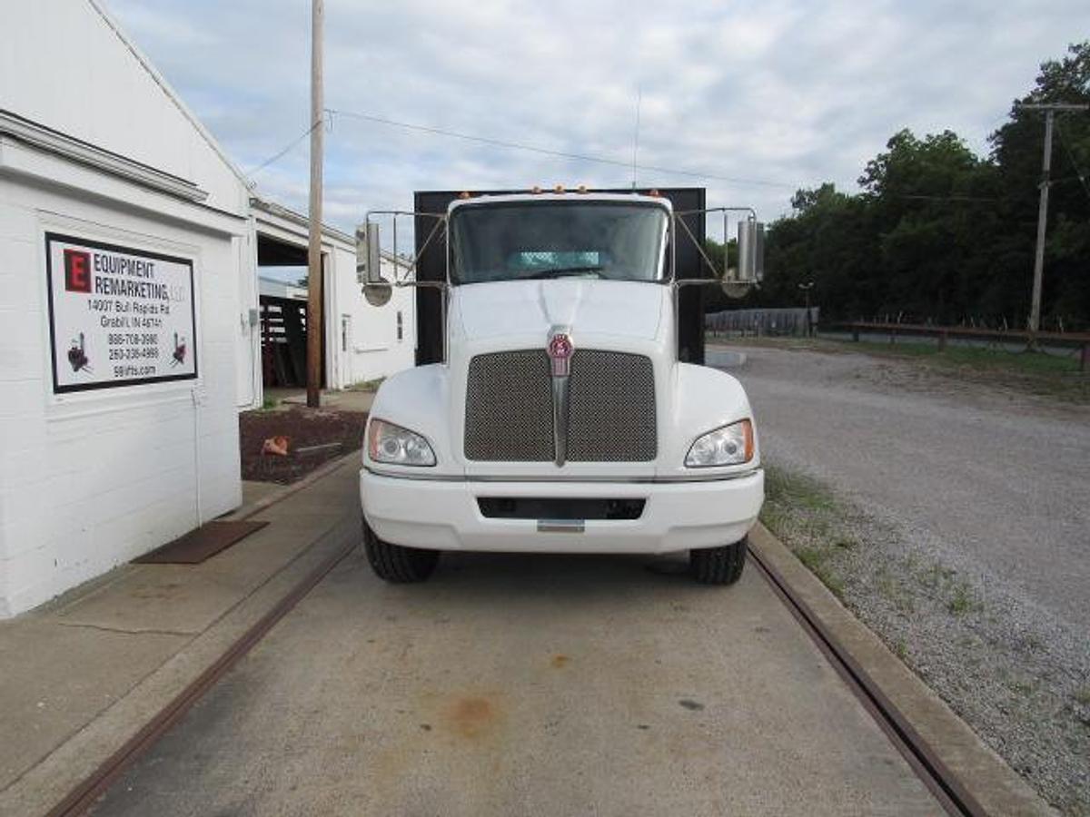 Used 2021 Kenworth T370 Flatbed Truck
