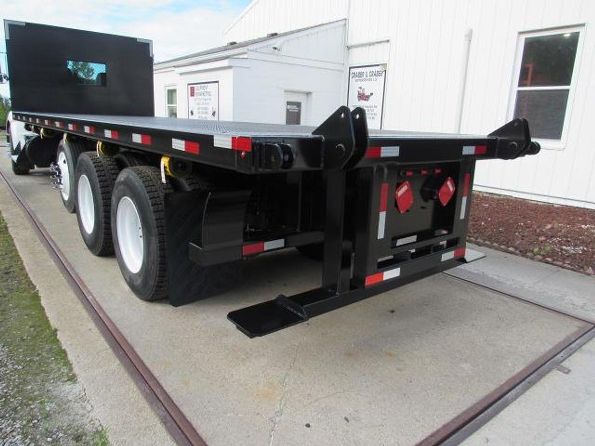 Used 2021 Kenworth T370 Flatbed Truck