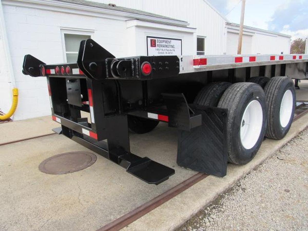 Used 2011 Utility 48' X 102 Alum Combo Princeton/Moffett Trailer
