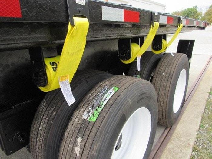 Used 2013 Great Dane Trailers 36' 6" X 102" Flatbed Moffett Trailer