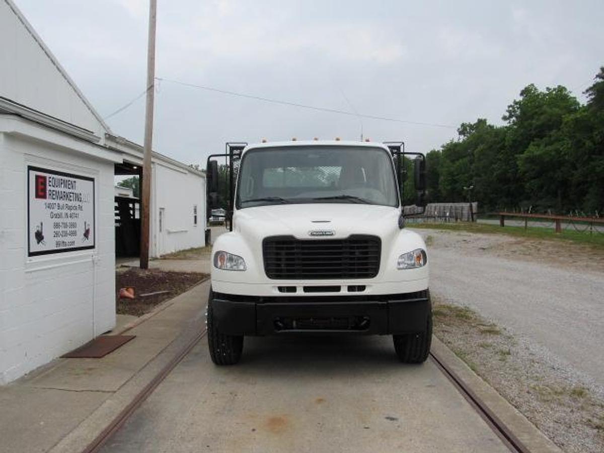 Used 2021 Freightliner M2 106