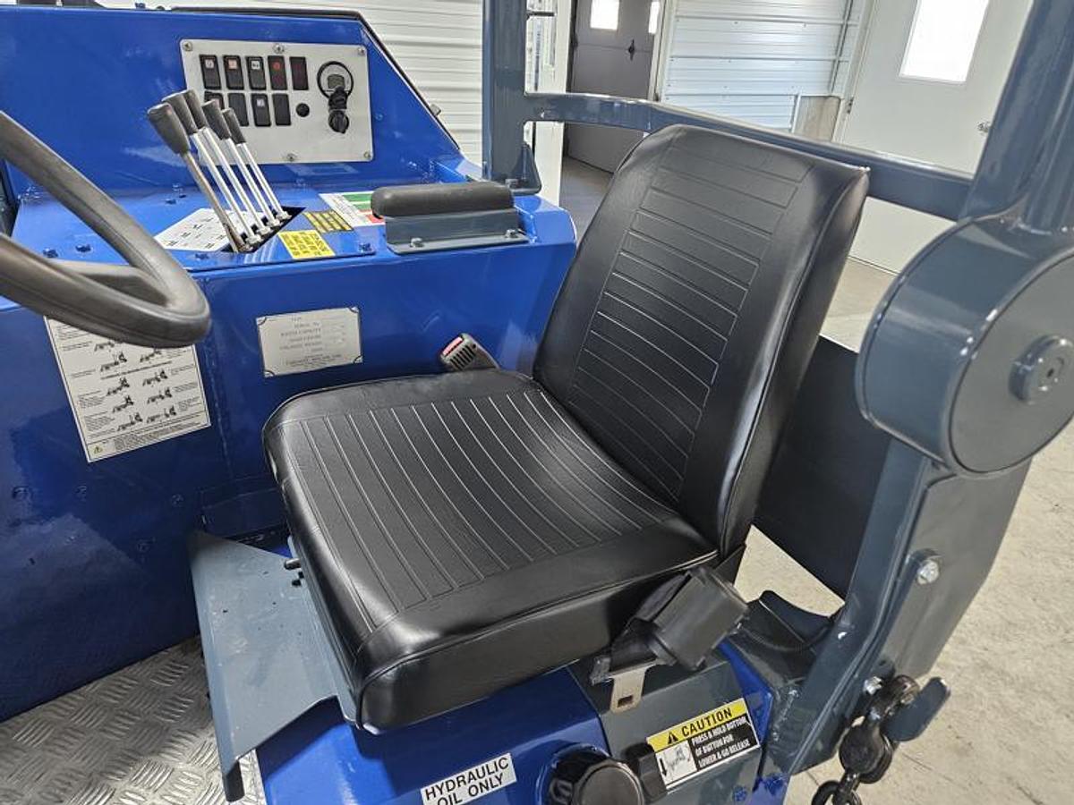 Used 2017 Moffett M8 55.3LP