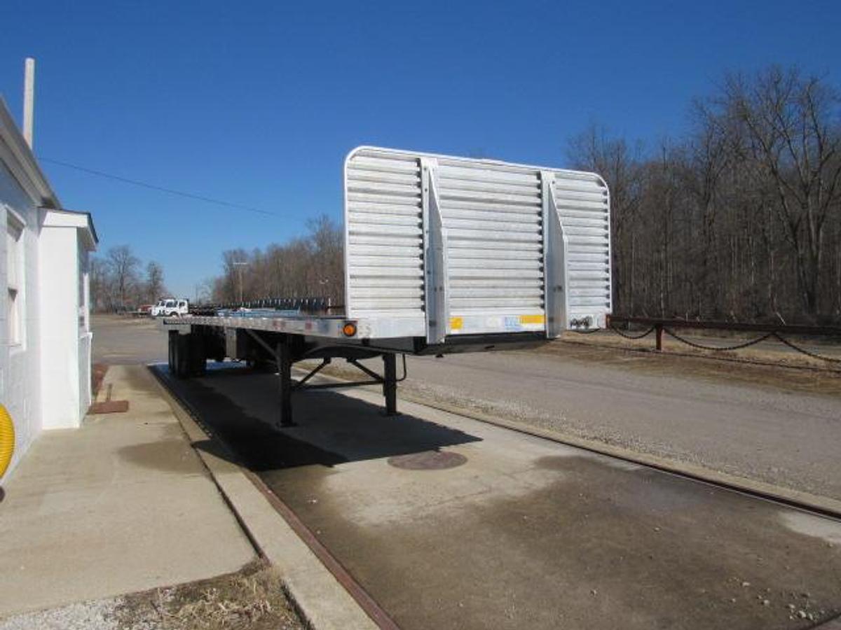 Used 2014 Utility 45' X 102 Alum Combo Princeton/Moffett Trailer