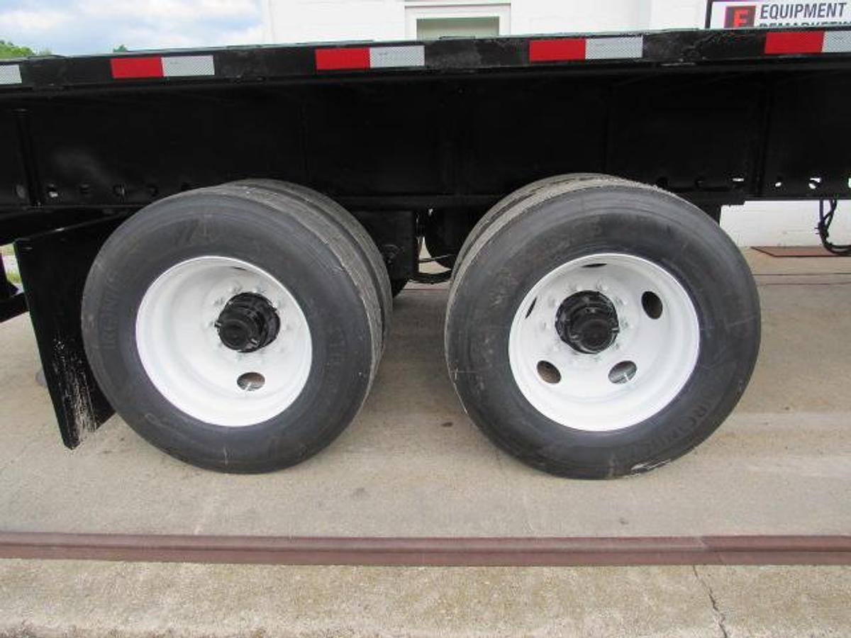 Used 2018 Utility 45' X 102 Princeton/Moffett Trailer